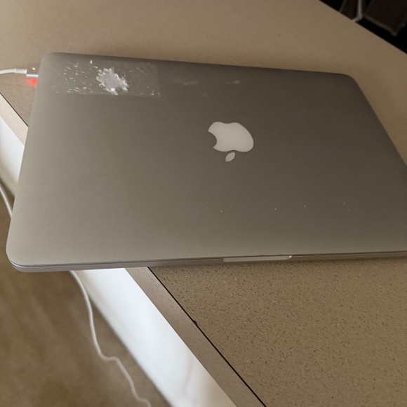 Apple MacBook Pro 13inch 2013 - Picture 5 of 6